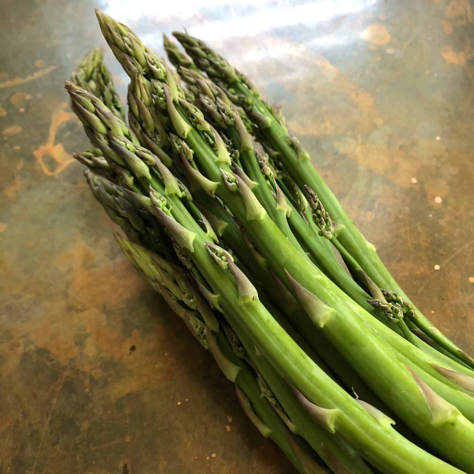 Fresh Asparagus Tips