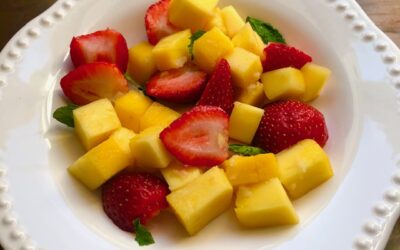 Strawberry Mango Breakfast Salad