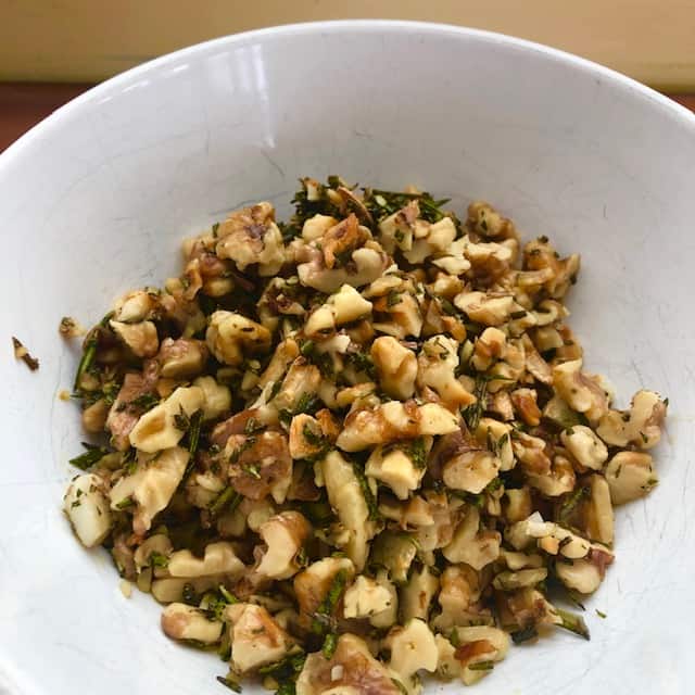 rosemary walnut mixture