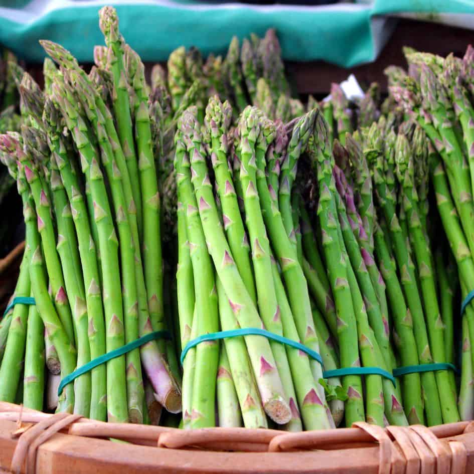 Asparagus in basket