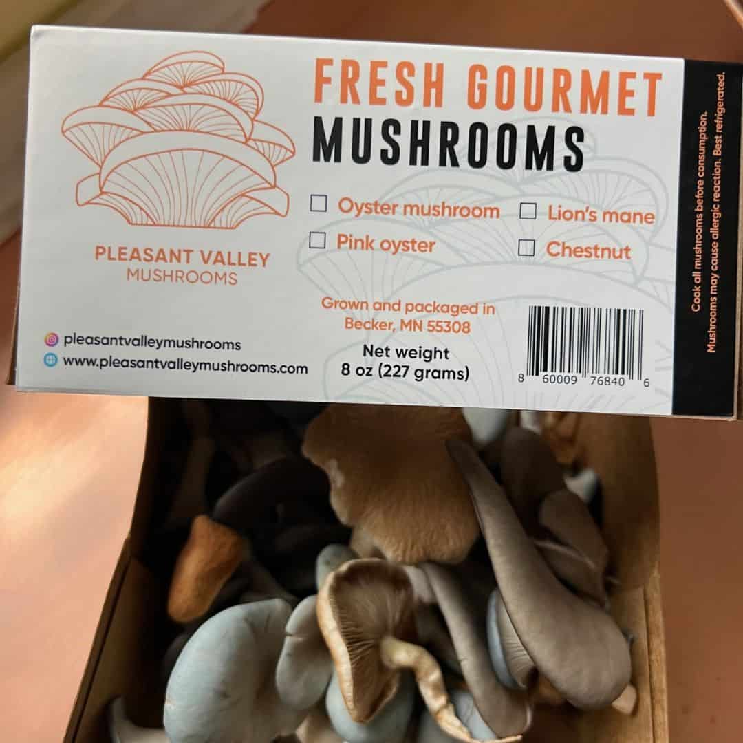 mushrooms with label